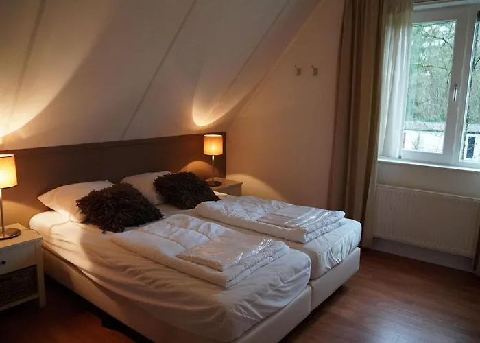 Spacious In * Hoenderloo