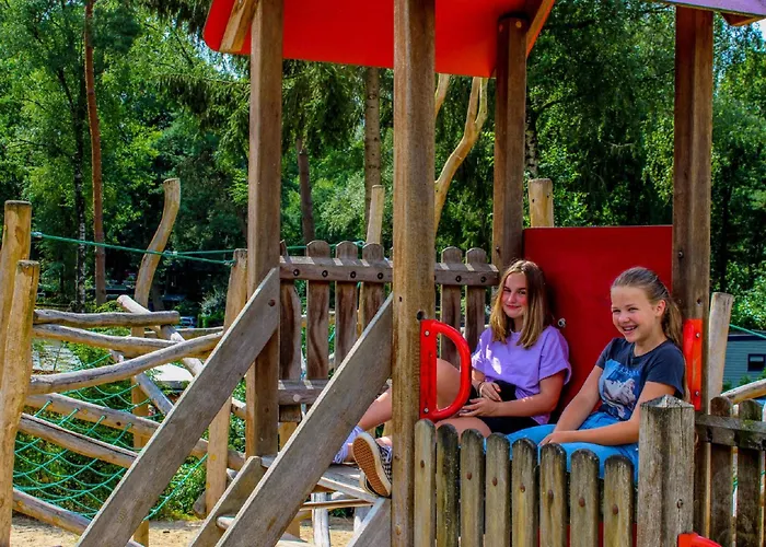 בית נופש Spacious In הונדרלו